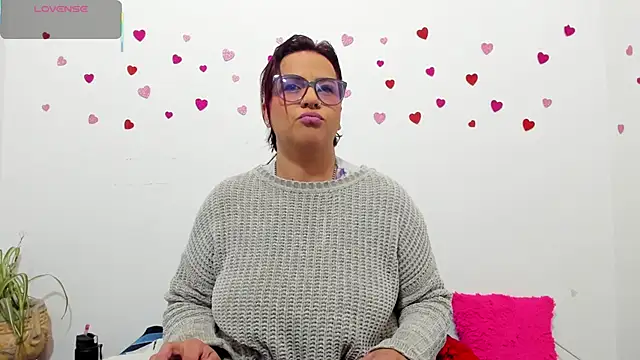 hazel 34 online show from 17, 1, 2026