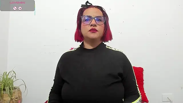 hazel 34 online show from 14, 3, 2026