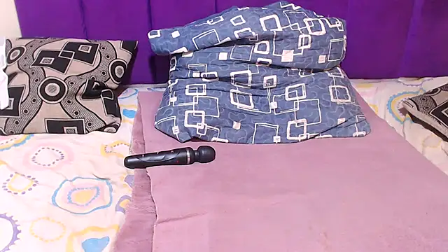 BLACKberry008 online show from 11, 4, 2026