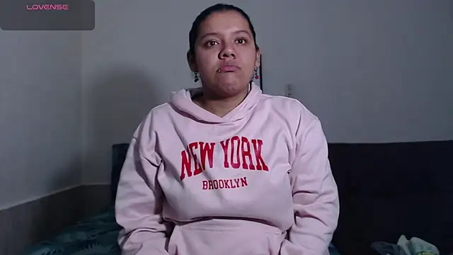 agata 22 online show from 20, 4, 2026