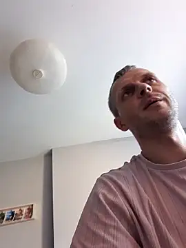 Arthur2288xh online show from 18, 4, 2026