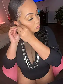Snapshot of DestineeJayde chatting on 3, 6, 2026 DestineeJayde online show from 3, 6, 2026