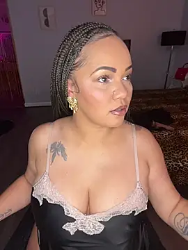 Snapshot of DestineeJayde chatting on 27, 7, 2026 DestineeJayde online show from 27, 7, 2026