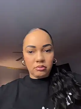 Snapshot of DestineeJayde chatting on 3, 5, 2026 DestineeJayde online show from 3, 5, 2026