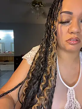 DestineeJayde online show from 2, 11, 2025