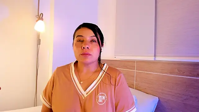 Snapshot of miaa_daniels chatting on 9, 5, 2026 miaa daniels online show from 9, 5, 2026
