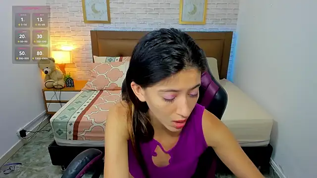 julieth love  online show from 14, 9, 2025