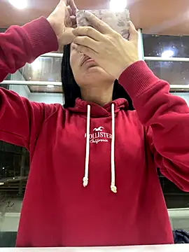 Snapshot of Kim_ev chatting on 15, 10, 2025 Kim ev online show from 15, 10, 2025