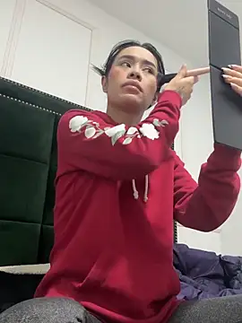 Snapshot of Kim_ev chatting on 17, 10, 2025 Kim ev online show from 17, 10, 2025