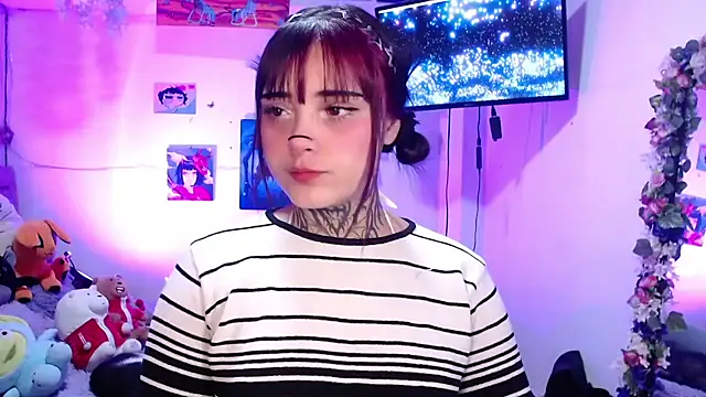 Snapshot of mia_catt05 chatting on 18, 7, 2026 mia catt05 online show from 18, 7, 2026