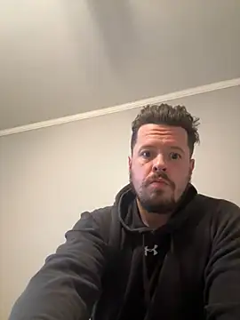 husband4555 online show from 28, 2, 2025