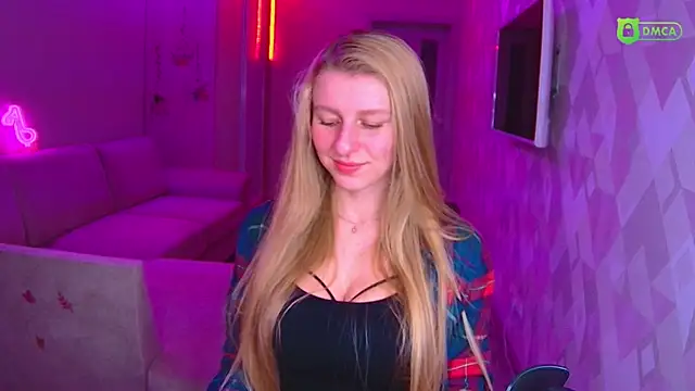 AmaliaQueen online show from 5, 12, 2025