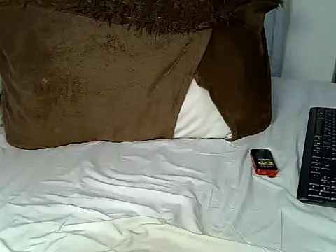 pretty leila2 online show from 18, 4, 2026