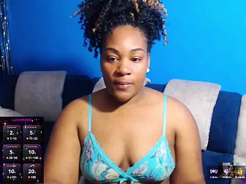 Snapshot of the_pearl199 chatting on 25, 9, 2025 the pearl199 online show from 25, 9, 2025