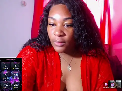Snapshot of the_pearl199 chatting on 19, 5, 2026 the pearl199 online show from 19, 5, 2026