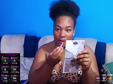 Snapshot of the_pearl199 chatting on 24, 10, 2025 the pearl199 online show from 24, 10, 2025