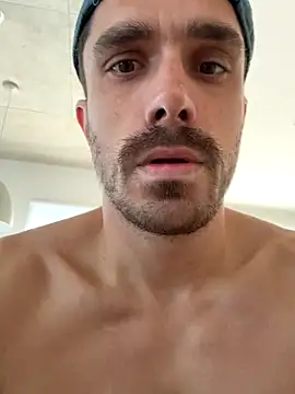 mightgogay online show from 19, 9, 2025