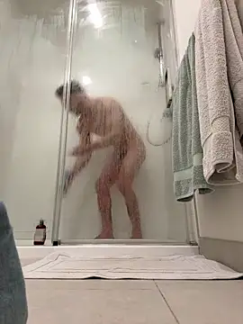 mightgogay online show from 3, 1, 2025