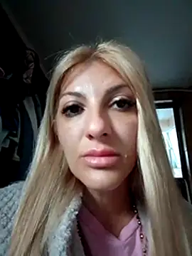 Snapshot of RileyLanna chatting on 18, 6, 2026 RileyLanna online show from 18, 6, 2026