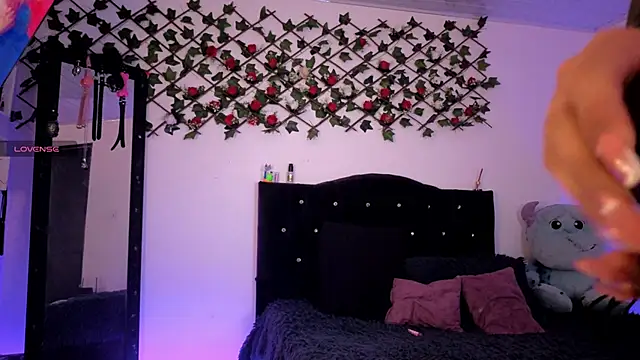 Alaia Asuka online show from 10, 4, 2026