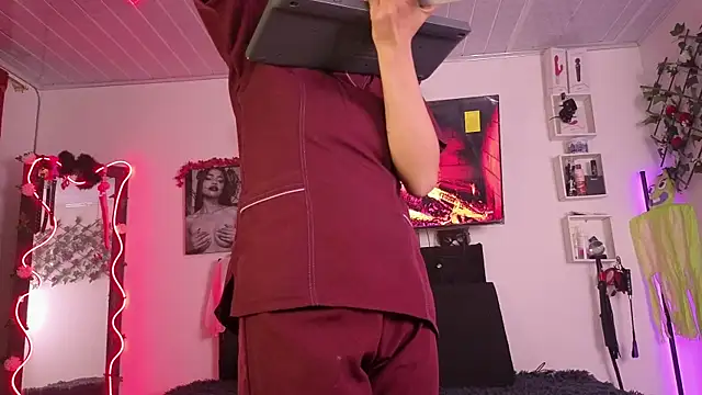 Alaia Asuka online show from 23, 10, 2025