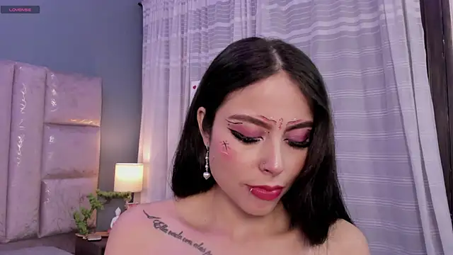 AnnieNasty online show from 24, 11, 2025