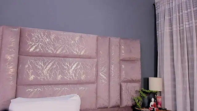 AnnieNasty online show from 9, 11, 2025