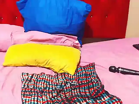 EBONY WILD ASS online show from 6, 3, 2025
