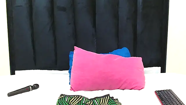 EBONY WILD ASS online show from 7, 5, 2026