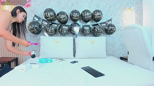 Snapshot of kate_ally chatting on 14, 12, 2024 kate ally online show from 14, 12, 2024