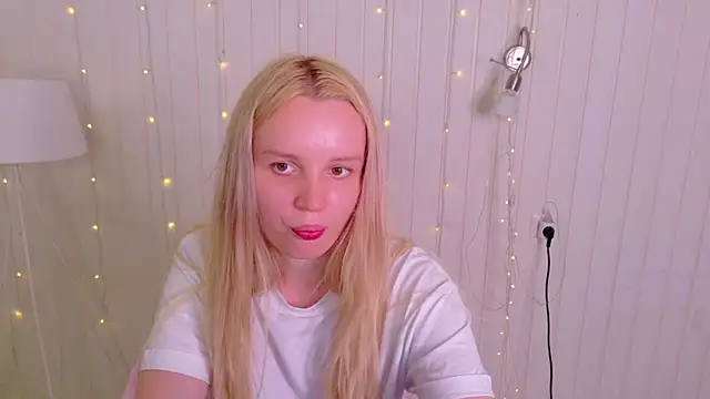 Beatrica Klein online show from 19, 7, 2026