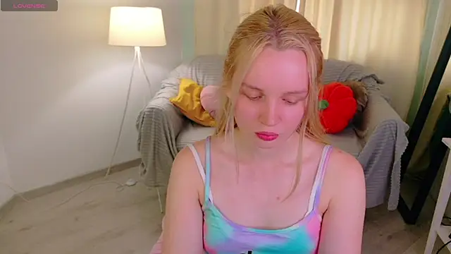 Beatrica Klein online show from 17, 7, 2026