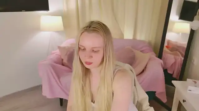 Beatrica Klein online show from 13, 5, 2026