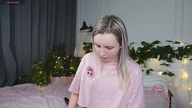Beatrica Klein online show from 12, 3, 2025