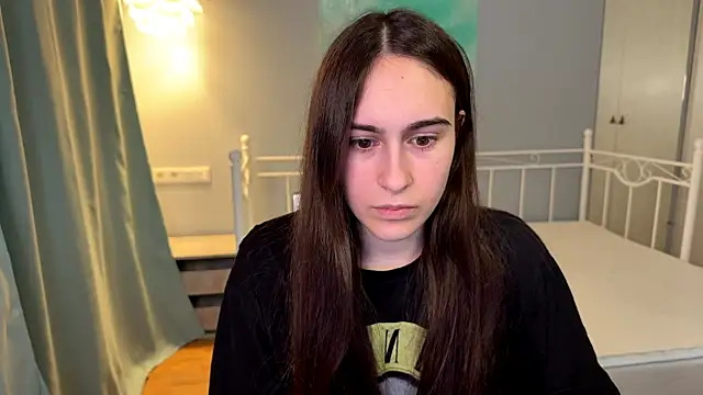 Snapshot of AliceKolltt chatting on 12, 6, 2026 AliceKolltt online show from 12, 6, 2026