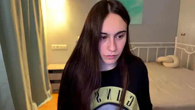 Snapshot of AliceKolltt chatting on 28, 6, 2026 AliceKolltt online show from 28, 6, 2026