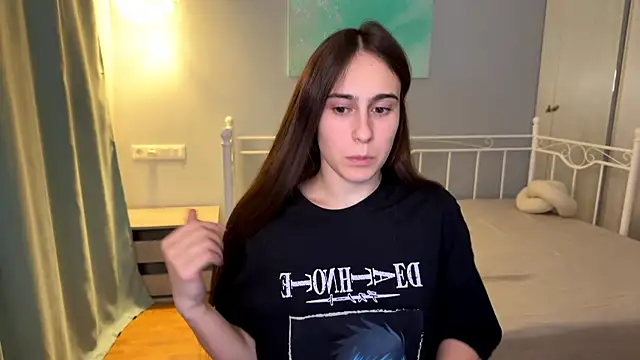 Snapshot of AliceKolltt chatting on 8, 7, 2026 AliceKolltt online show from 8, 7, 2026