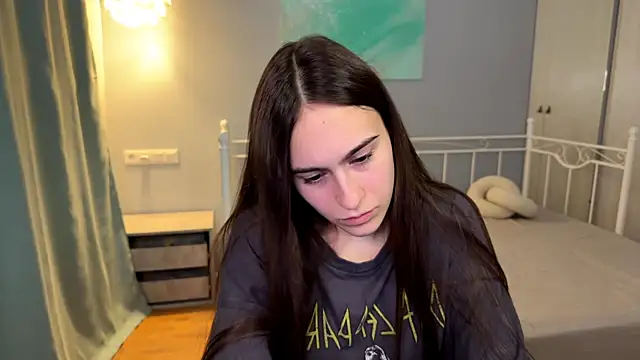 Snapshot of AliceKolltt chatting on 11, 7, 2026 AliceKolltt online show from 11, 7, 2026