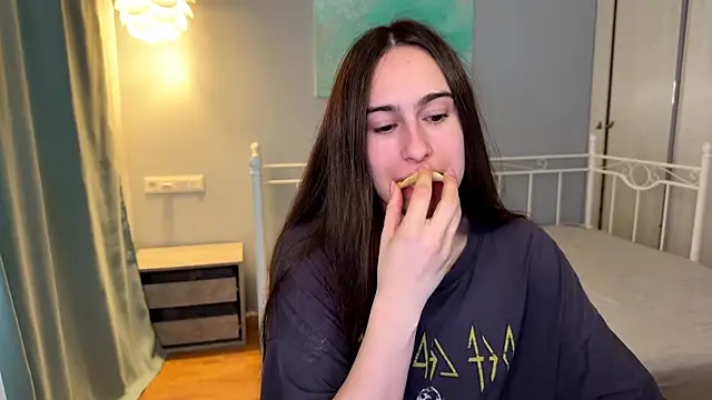 Snapshot of AliceKolltt chatting on 20, 7, 2026 AliceKolltt online show from 20, 7, 2026