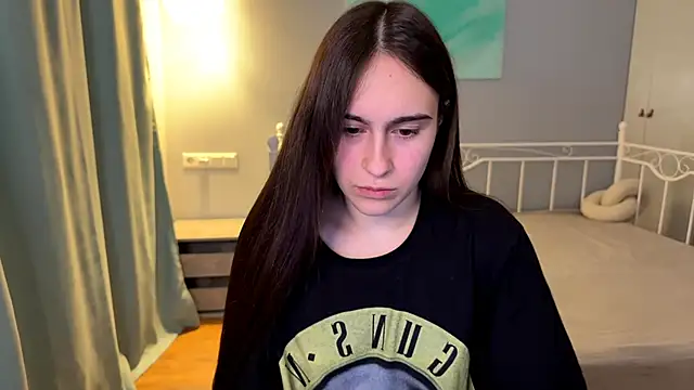 Snapshot of AliceKolltt chatting on 27, 6, 2026 AliceKolltt online show from 27, 6, 2026