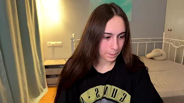 Snapshot of AliceKolltt chatting on 29, 6, 2026 AliceKolltt online show from 29, 6, 2026