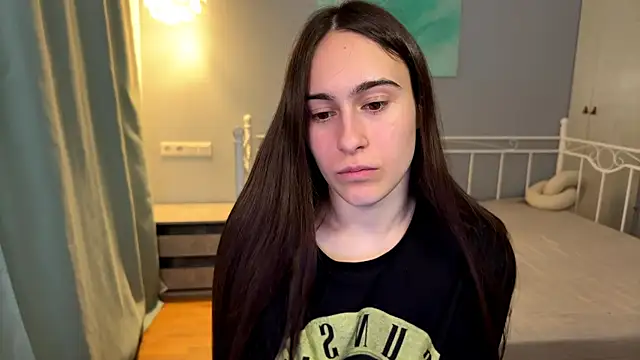 Snapshot of AliceKolltt chatting on 21, 6, 2026 AliceKolltt online show from 21, 6, 2026