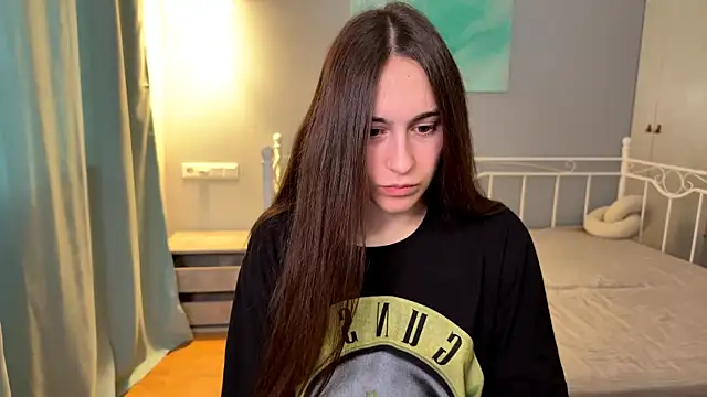 Snapshot of AliceKolltt chatting on 24, 6, 2026 AliceKolltt online show from 24, 6, 2026