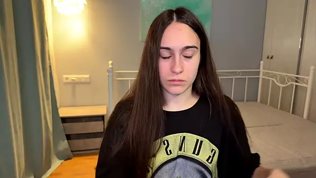 Snapshot of AliceKolltt chatting on 17, 7, 2026 AliceKolltt online show from 17, 7, 2026