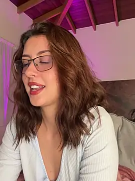 Snapshot of EmaSaenz chatting on 26, 2, 2025 EmaSaenz online show from 26, 2, 2025