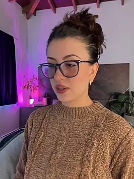 Snapshot of EmaSaenz chatting on 17, 2, 2025 EmaSaenz online show from 17, 2, 2025