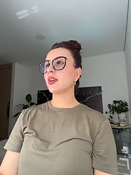 EmaSaenz online show from 18, 2, 2026