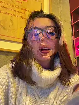 Snapshot of EmaSaenz chatting on 18, 2, 2025 EmaSaenz online show from 18, 2, 2025