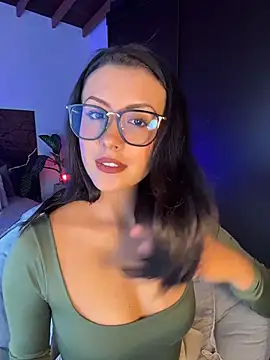 Snapshot of EmaSaenz chatting on 27, 9, 2025 EmaSaenz online show from 27, 9, 2025