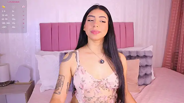 Snapshot of kath_rosee1 chatting on 14, 11, 2025 kath rosee1 online show from 14, 11, 2025